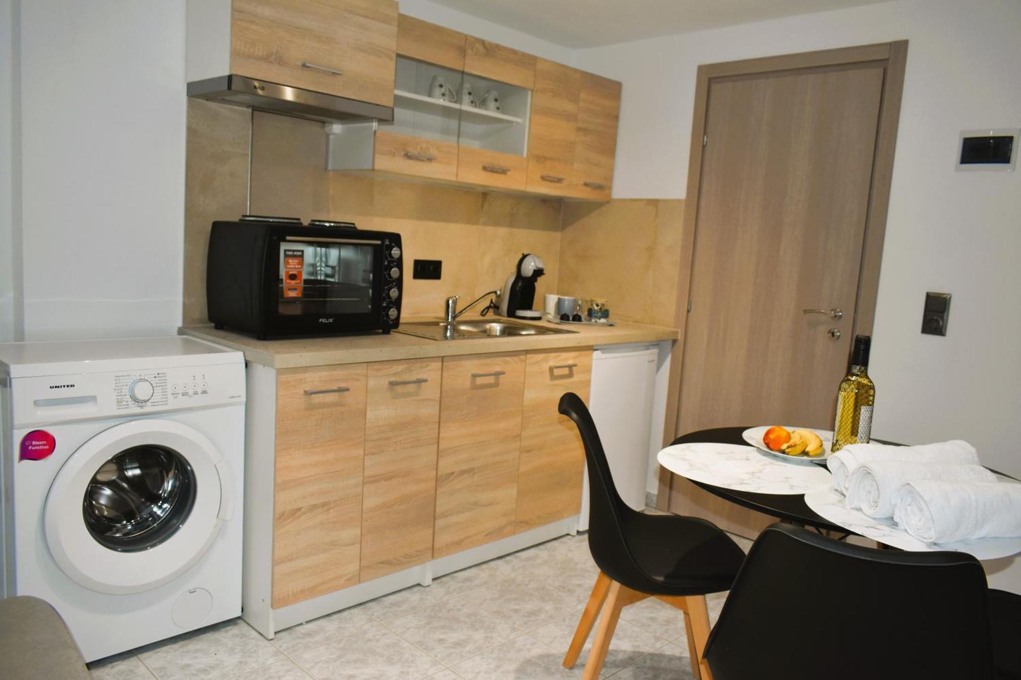 Ni & νa Apartment *